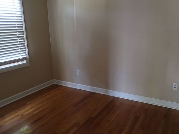 5th image of 1632 Mount Vernon St