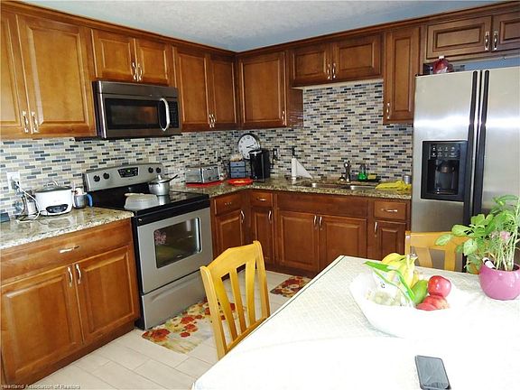 2nd image of 1714 Buck St