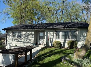 110 N Ridge Ave, Liberty, MO 64068