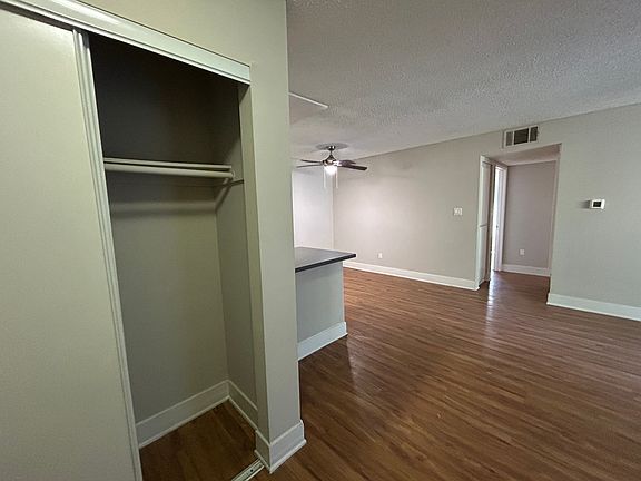 2nd image of 5465 E Cochran St #9