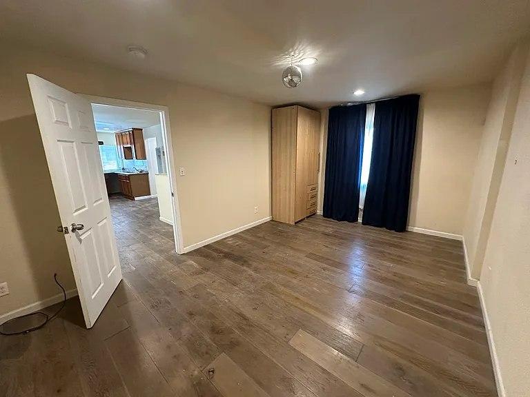 927 Durant Ave — Photo 11