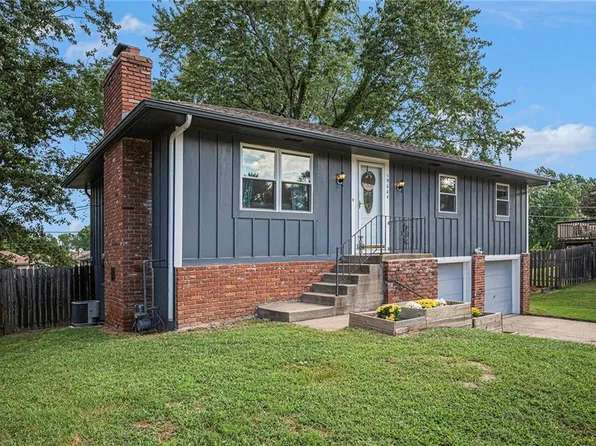 19004 N Salem Ct, Independence, MO 64058