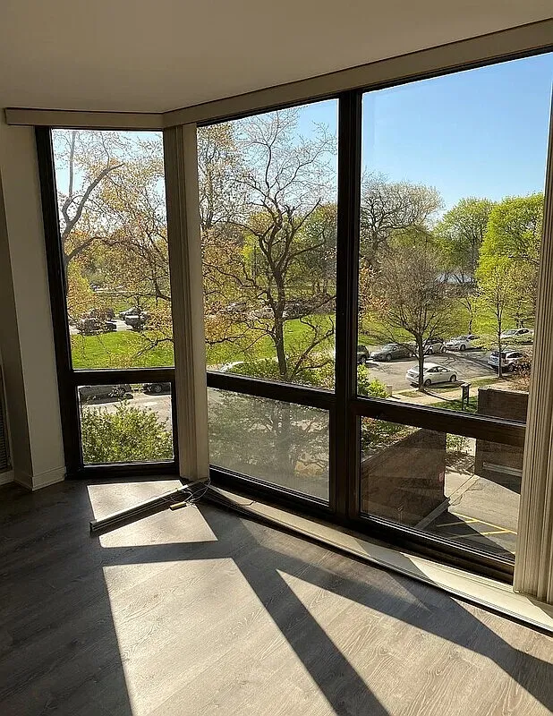 1 bed, 1.0 bath, 808 sqft, $1,634 — Photo 3