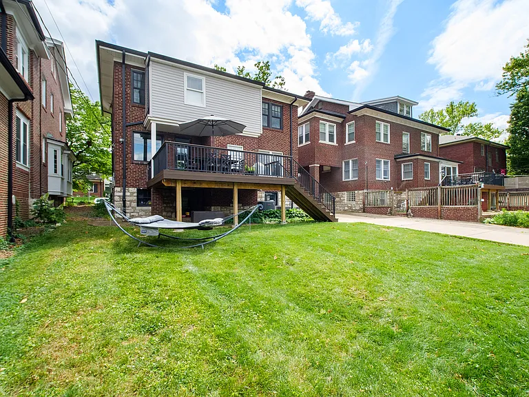 7071 Lindell Blvd — Photo 24
