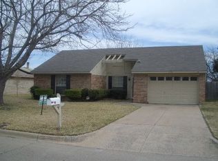 1724 Steinburg Ln, Fort Worth, TX 76134