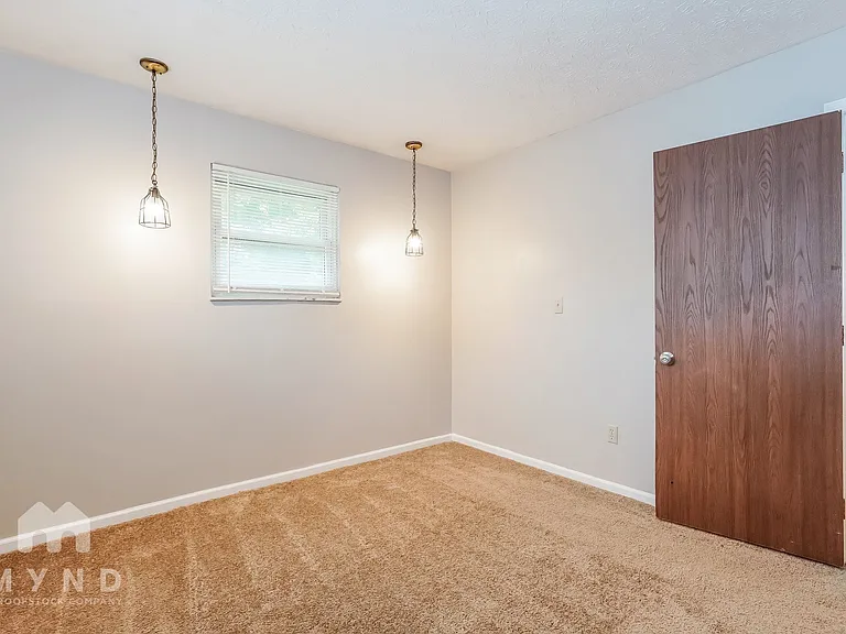 566 Presidential Way — Photo 17