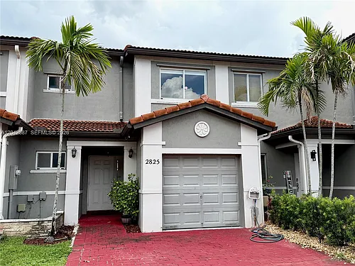 2825 SW 127th Way Photo 1