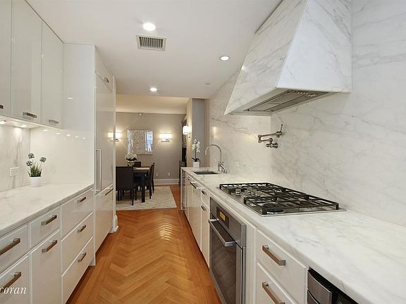 2nd image of 305 E 85th St APT 2A