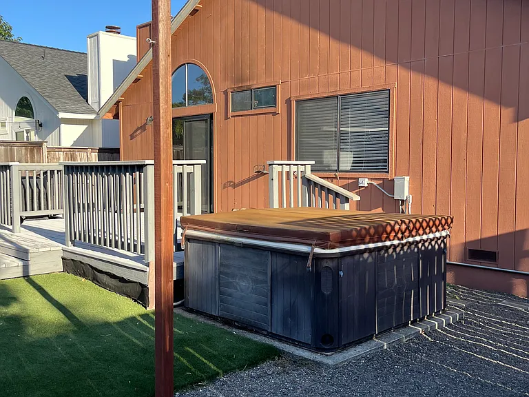 1520 Mary Pl — Photo 27