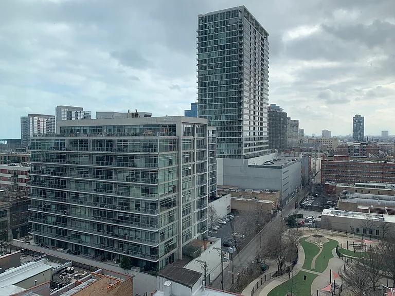 50 E 16th St #1209 — Photo 14