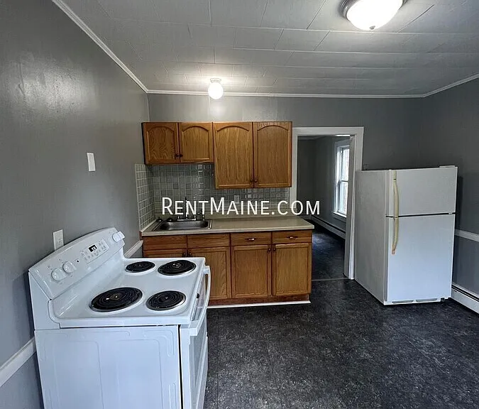 61-63 Pearl St #4 — Photo 2