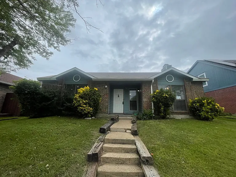 9415 Rutherglen Dr — Photo 2