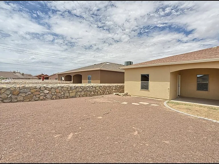 14302 Pancho Gonzalez Ct #A — Photo 31