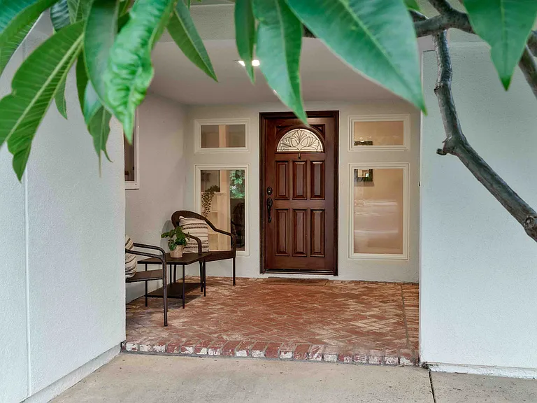 2253 Gorman St — Photo 2