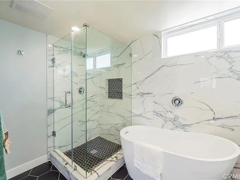 5130 Carmelynn St — Photo 32