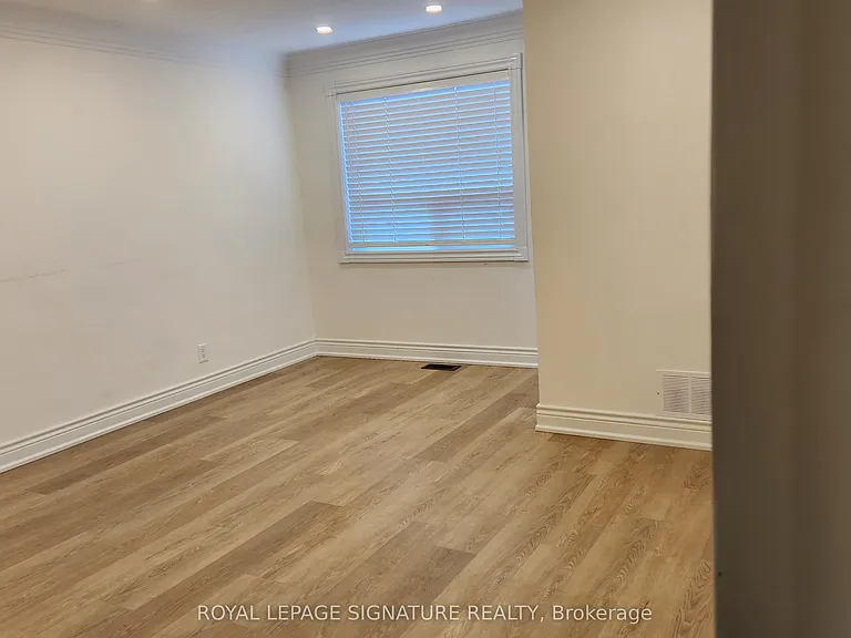 126 Olive Ave — Photo 8