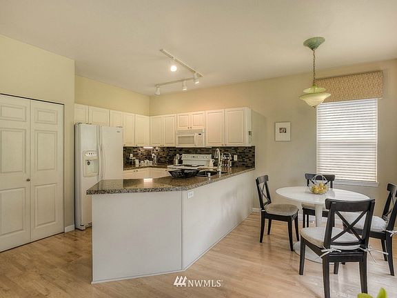 5th image of 2680 139th Avenue SE #58