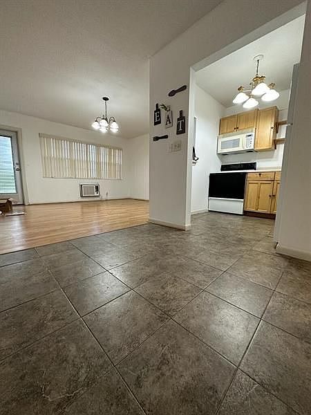 1st image of 151 Easthampton G