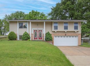 823 Mid Rivers Mall Dr, Saint Peters, MO 63376