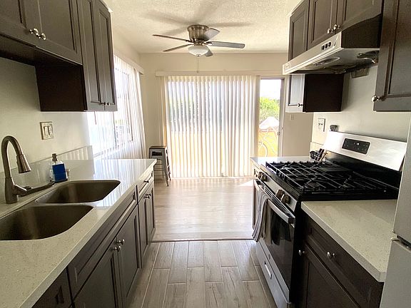 2nd image of 1725 Federal Ave #4