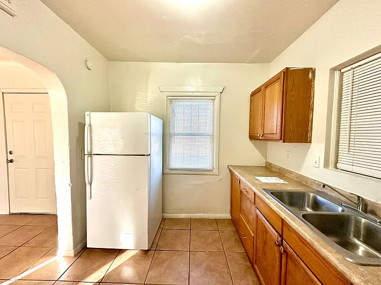 Studio and 1 Bedrooms in this Stunning Community! — Photo 10