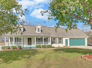 345 Emily Cir, Epworth, GA 30541