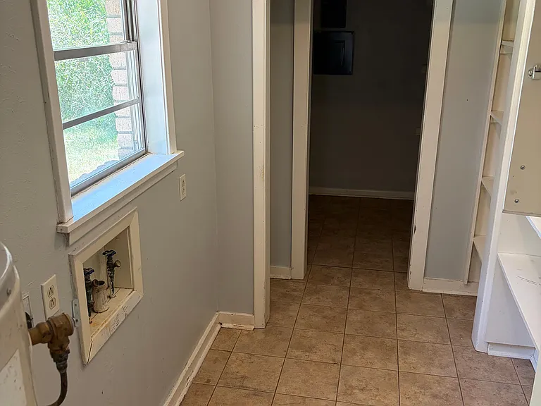 5957 Yarbrough Rd — Photo 14
