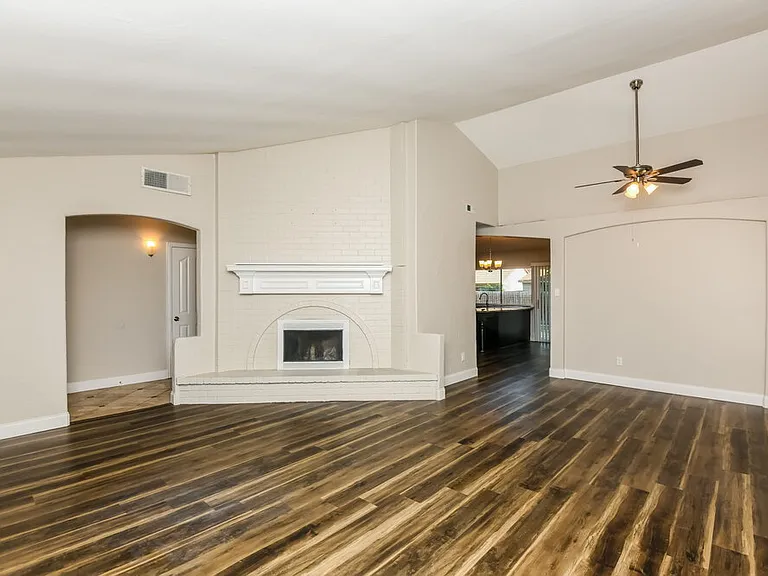 6707 Greenspring Dr — Photo 4