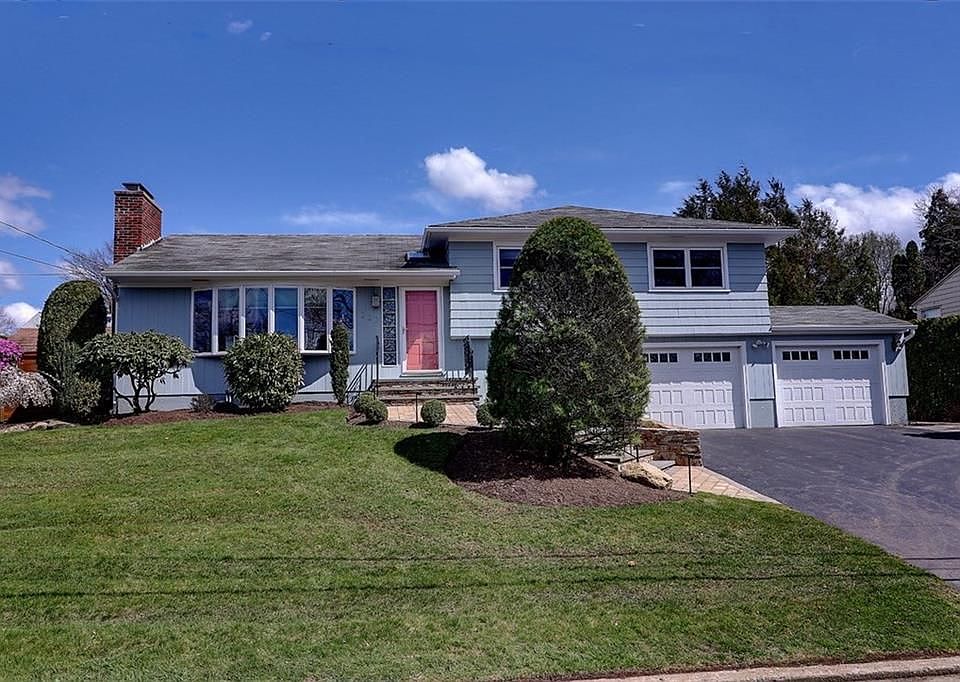 222 Glen Hills Dr, Cranston, RI 02920 Zillow