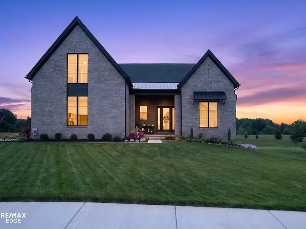 758 Sutton Ct, Saline, MI 48176