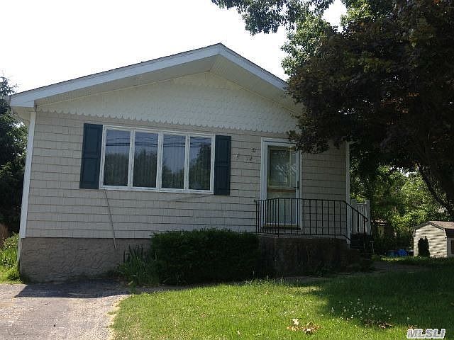 1st image of 12 Alder Dr