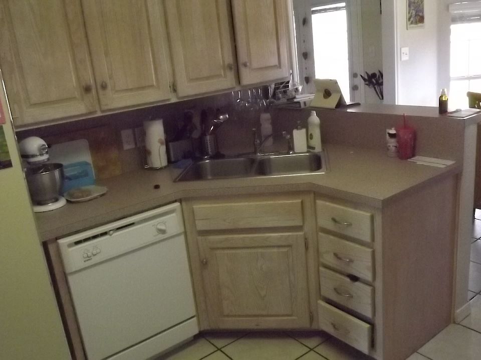 Sink, Dishwasher, Bar 
