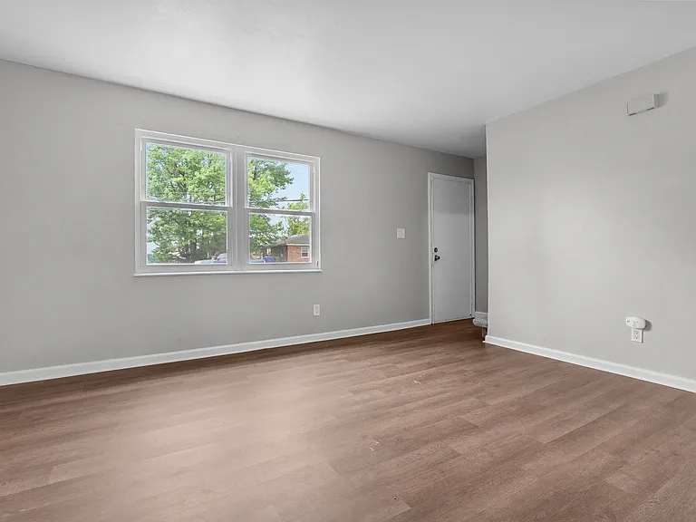 2404 Arkansas Ave #B — Photo 5