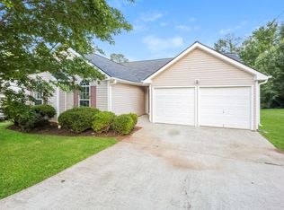 4399 Ward Bluff Ct, Ellenwood, GA 30294