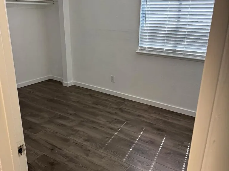 2377 Exeter Dr — Photo 5