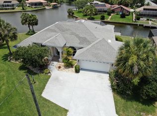 10 Crossleaf Ct W, Palm Coast, FL 32137
