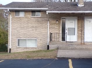 159 Huronview Ct, White Lake, MI 48386