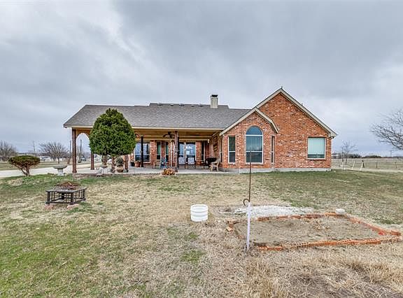 3rd image of 10594 County Road 2462