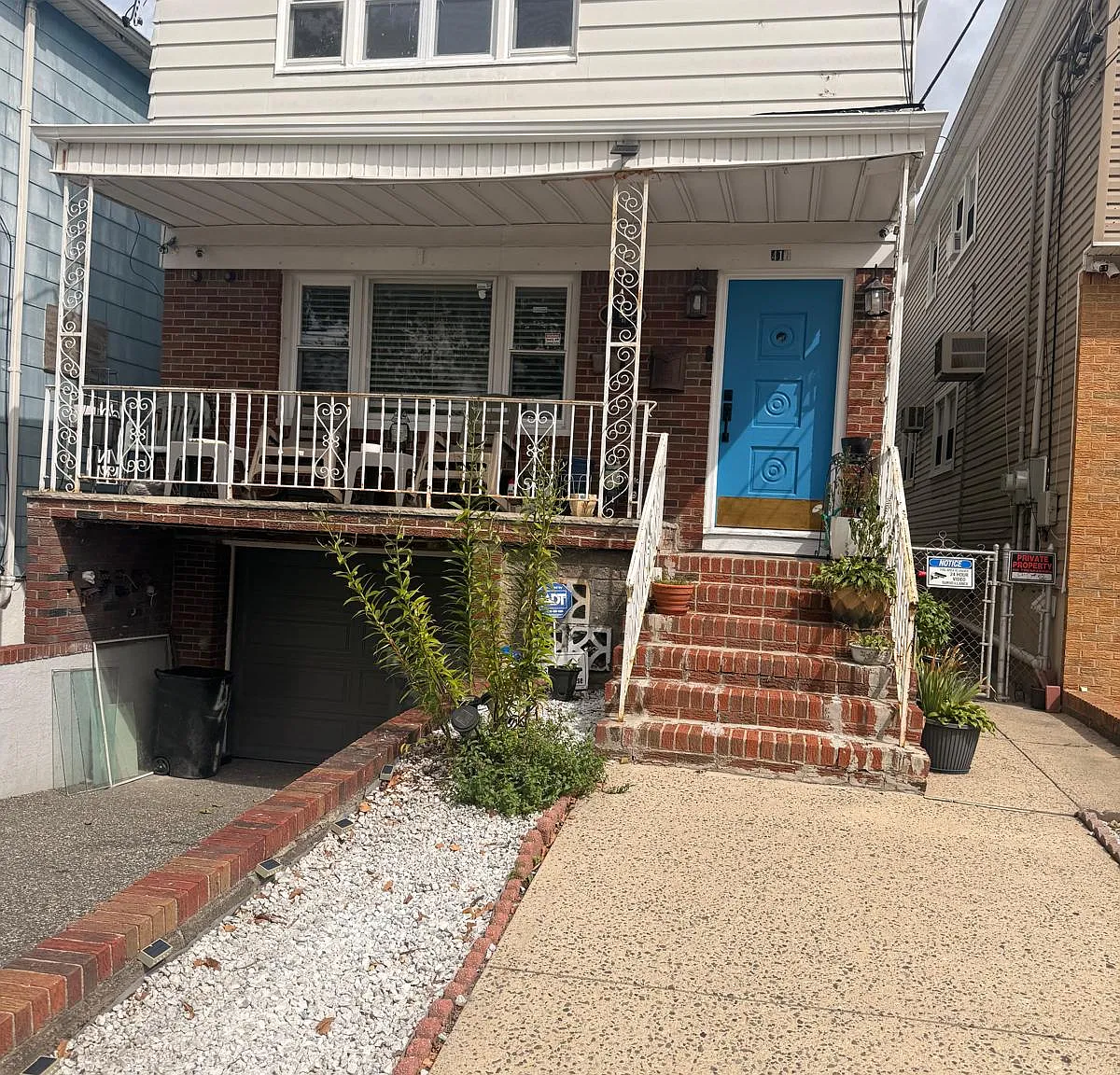 2 bed, 1100 sqft, $2,700 — Photo 1