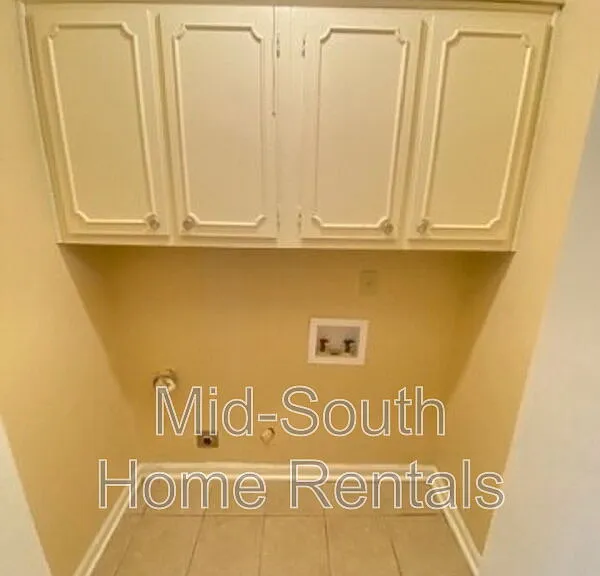 4457 Walden Glen Cv — Photo 18