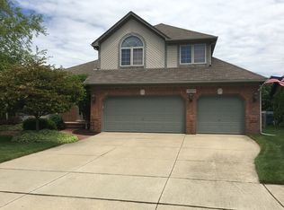 19933 Sycamore Dr, Macomb, MI 48044