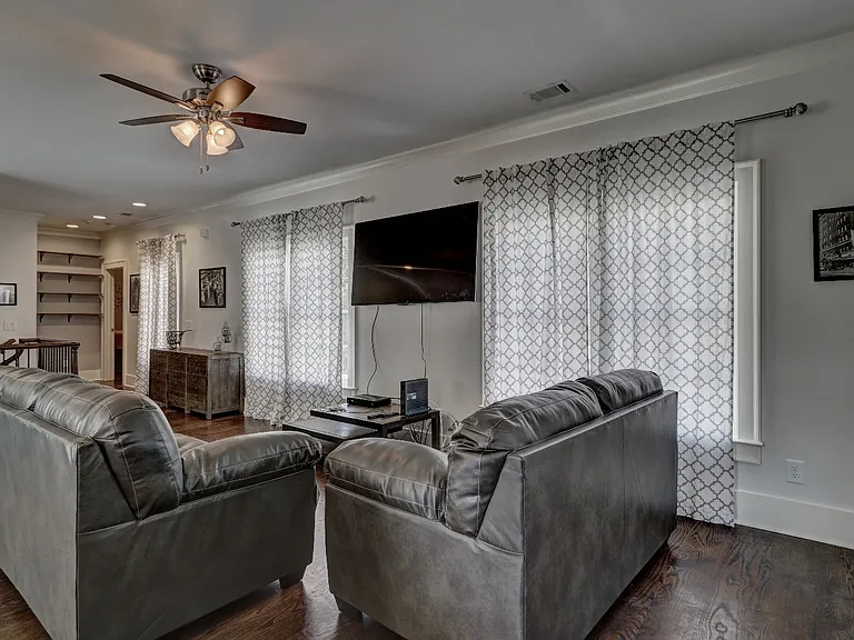 2972 Lookout Pl NE — Photo 6