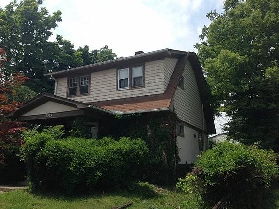 2nd image of 2309 Catalpa Dr