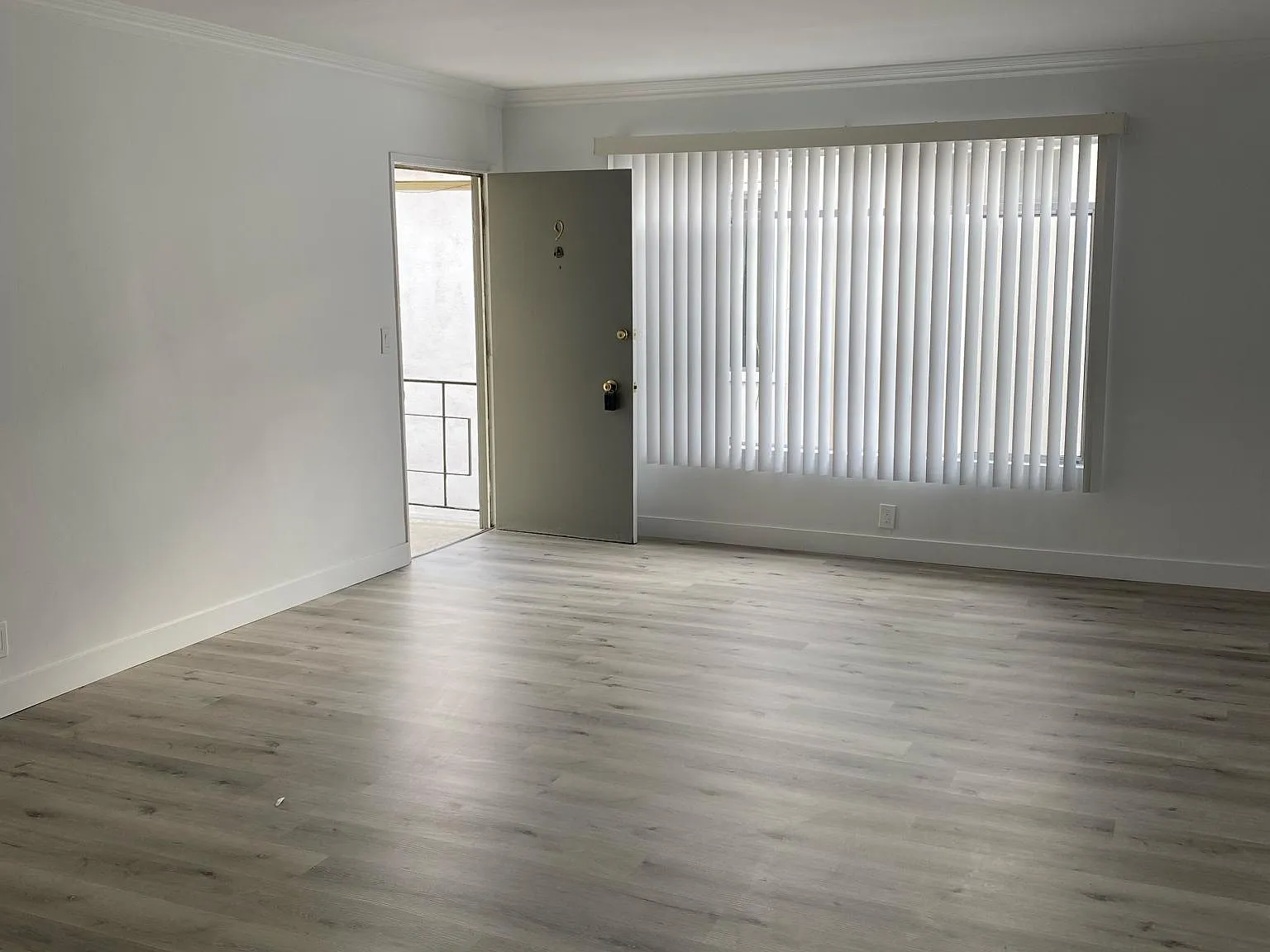 2 bed, $3,000 — Photo 2