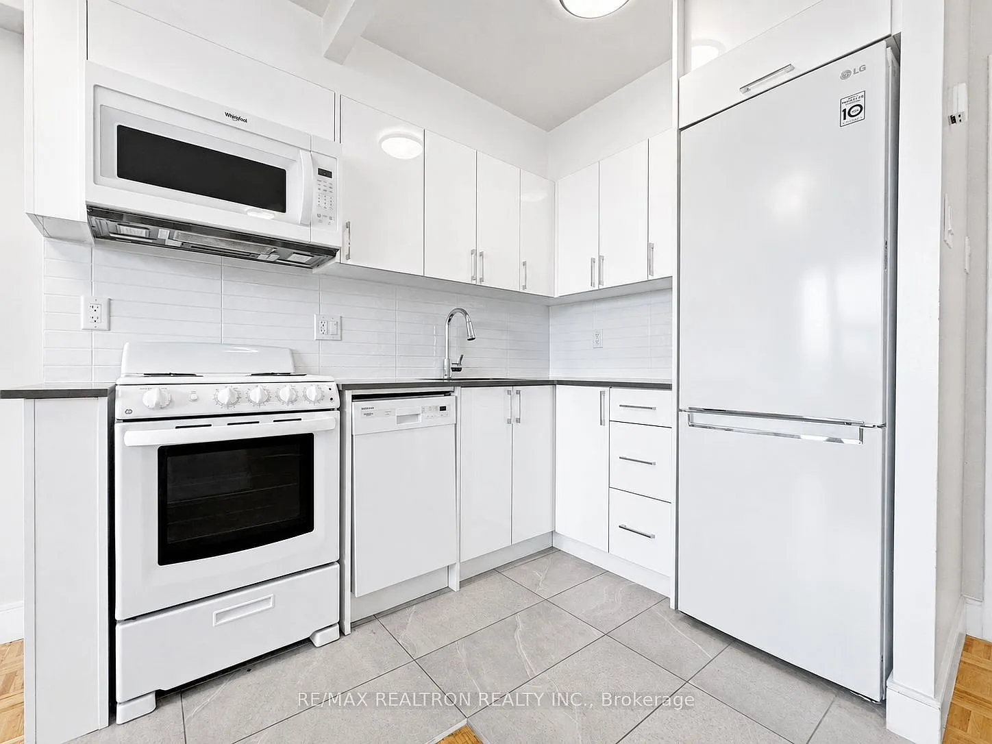 1 bed, $2,195 — Photo 3