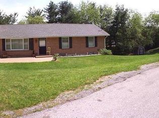 580 Chiquapin Trl, Christiansburg, VA 24073