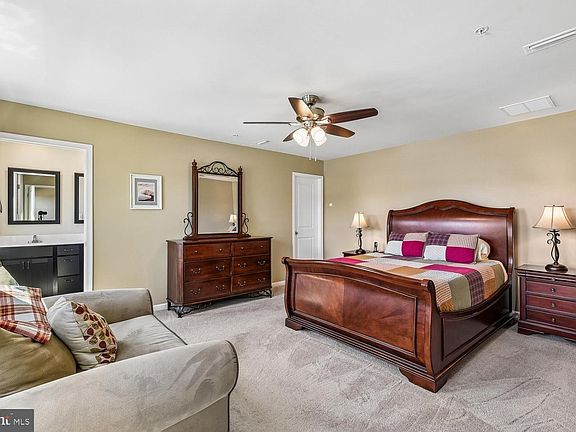 5th image of 11 Sequoia Pl