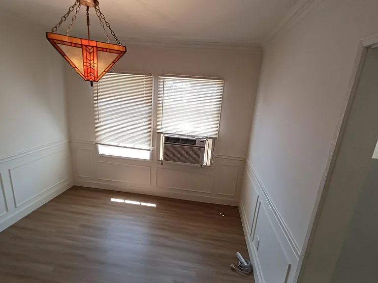 Charleston Apartments — Photo 12