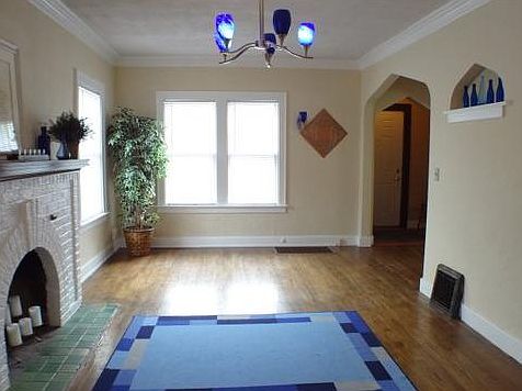 2nd image of 1710 W Saint Joseph St