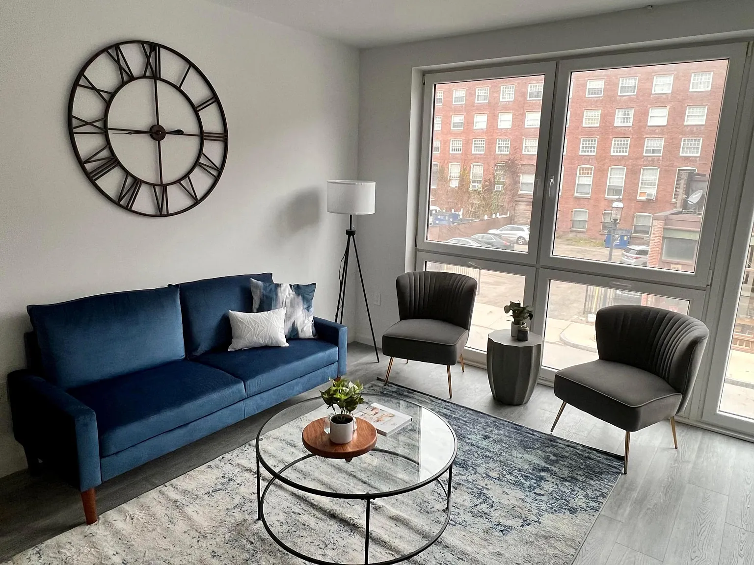 Studio, 482 sqft, $1,930 — Photo 3